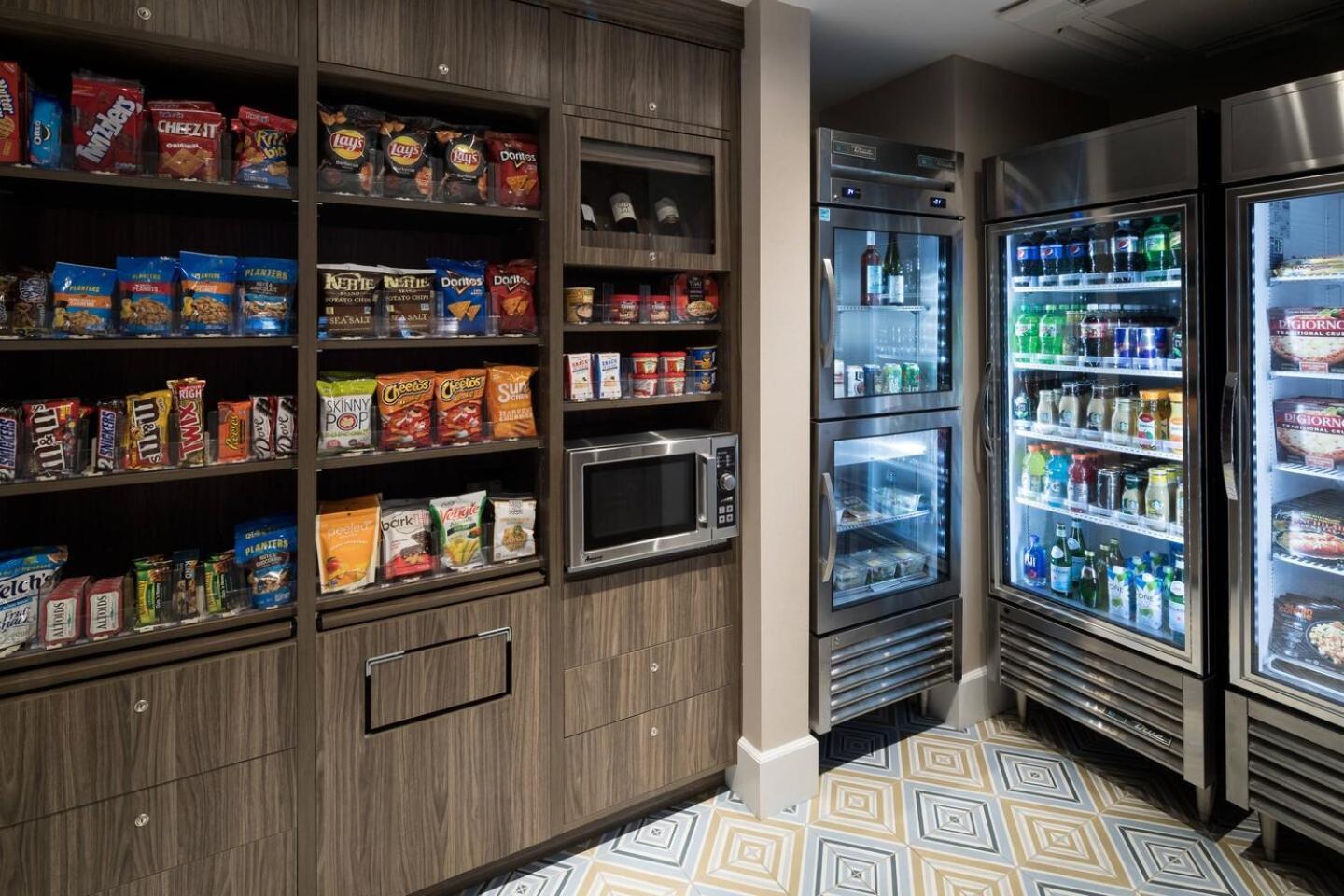 Courtyard By Marriott Burlington Hotel Екстериор снимка