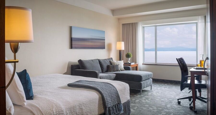 Courtyard By Marriott Burlington Hotel Екстериор снимка