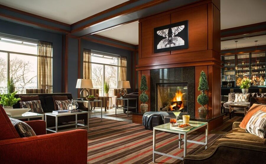 Courtyard By Marriott Burlington Hotel Екстериор снимка